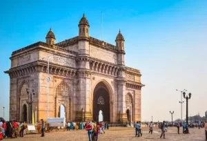 Comprehensive 20-day Gujarat and Rajasthan holiday tour package itinerary from Mumbai featuring the Vadodara Statue of Unity, Jaisalmer overnight desert camps, Jaipur heritage forts, and the Agra Taj Mahal sunrise by Aamantran Tours.